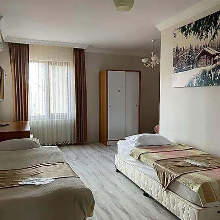 Parlak Hotell 3*