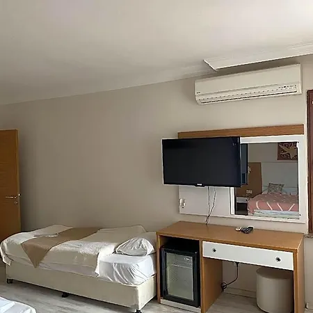 Otel Parlak İğneada